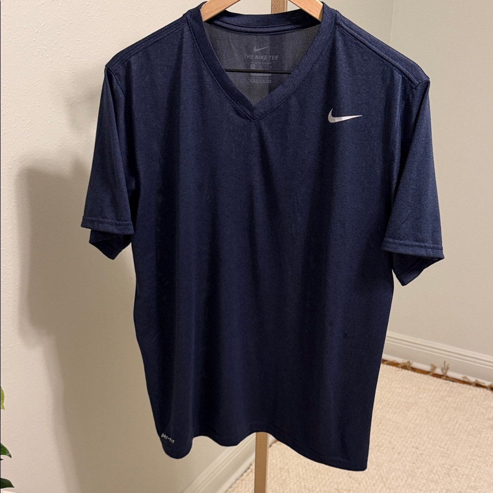 Nike Men's Dark Blue Short Sleeve Tee